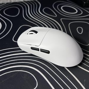 ATTACK SHARK R1 is a high-performance wireless gaming mouse engineered for gamers, professionals, and everyday users seeking precision, speed, and versatility.